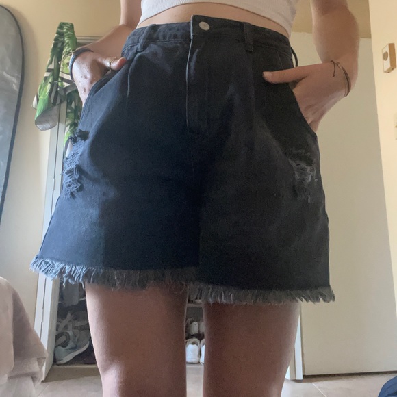 High rise black jean shorts - Picture 2 of 5